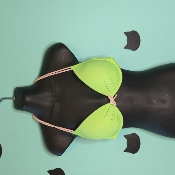 VICTORIA'S Secret Bikini Top Neon Green Push-up 32DD - Picture 1 of 5